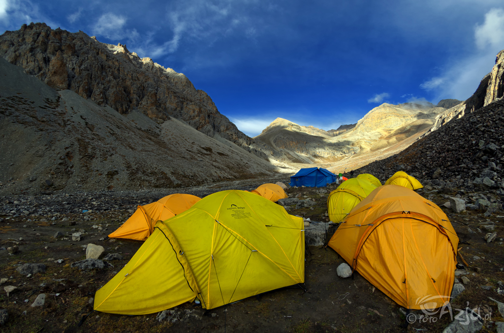 Dzień 7: Nasz pierwszy wysoki obóz - 4603m, u stóp przełęczy Kang La